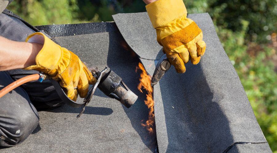 Expert Emergency Roof Repairs services in Ely, MN